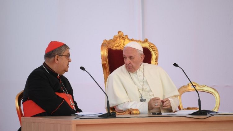 Papa a Napoli per un convegno di studi