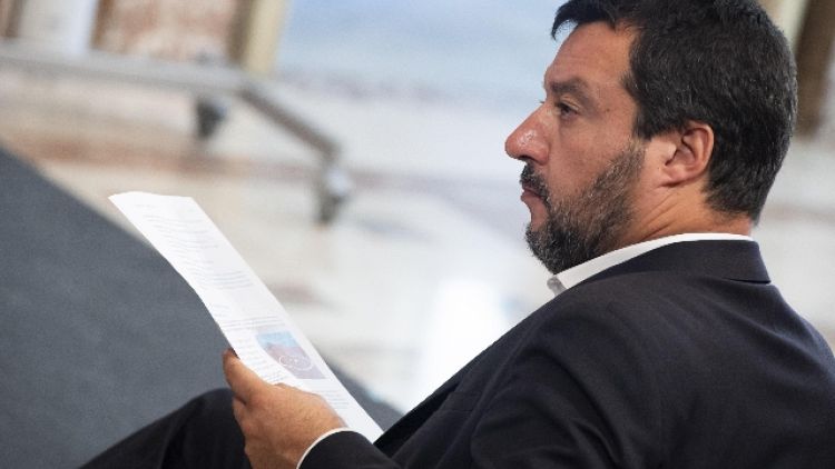 Salvini, per flat tax 10-15 miliardi