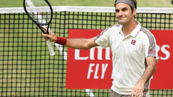 Le Suisse Roger Federer se qualifie pour les demi-finales de Halle le 21 juin 2019 Le Suisse Roger Federer se qualifie pour les demi-finales de Halle le 21 juin 2019