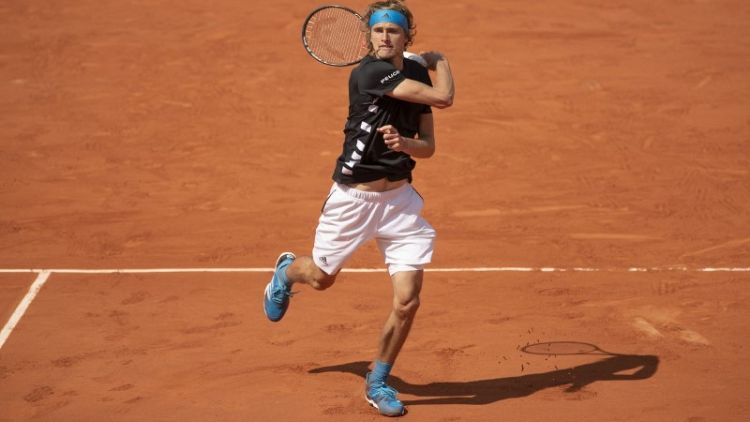 Zverev tumbles out of Halle quarters after defeat by Goffin