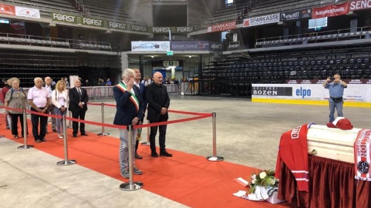 Hockey, Bolzano saluta Gino Pasqualotto
