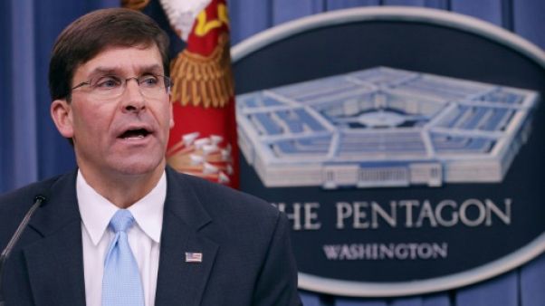 Mark Esper, alors secrétaire à l'armée de terre, le 13 juillet 2018 lors d'une conférence de presse au Pentagone Mark Esper, alors secrétaire à l'armée de terre, le 13 juillet 2018 lors d'une conférence de presse au Pentagone