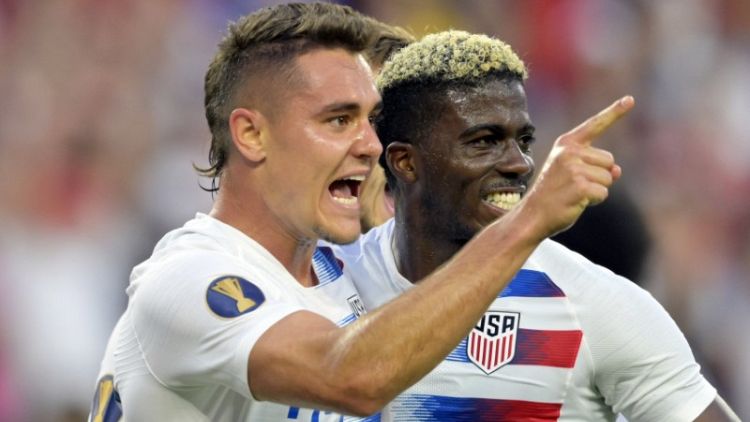U.S. thump Trinidad and Tobago 6-0 to reach Gold Cup quarters
