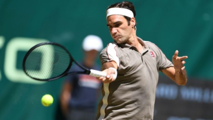 Le Suisse Roger Federer remporte le tournoi sur gazon de Halle le 23 juin 2019
