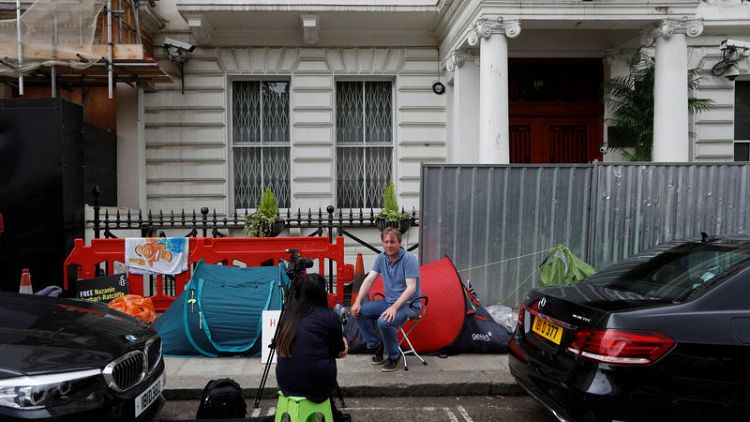 إيران ترفض دعوة بريطانية للإفراج عن موظفة الإغاثة زغاري راتكليف