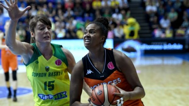L'ailière forte de Bourges, Iliana Rupert (d), lors du quart de finale de l'Euroligue sur le parquet du club hongrois Sopron, le 5 mars 2019 L'ailière forte de Bourges, Iliana Rupert (d), lors du quart de finale de l'Euroligue sur le parquet du club hongrois Sopron, le 5 mars 2019