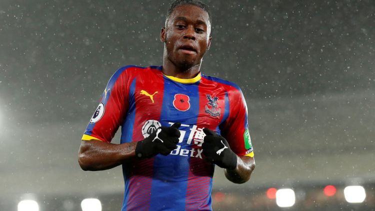 Man United agree deal for Palace defender Wan-Bissaka - BBC