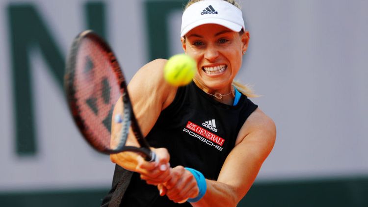 Kerber leads high-powered trio through in Eastbourne