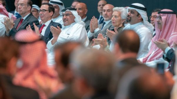 Dans les couloirs de la conférence à Bahreïn, la kippa côtoie le keffieh Dans les couloirs de la conférence à Bahreïn, la kippa côtoie le keffieh