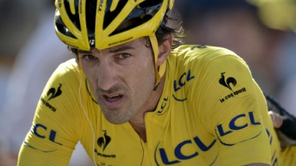 Le Suisse Fabian Cancellara revêtu du maillot jaune lors de la 3e étape du Tour de France entre Anvers et Huy, le 6 juillet 2015 Le Suisse Fabian Cancellara revêtu du maillot jaune lors de la 3e étape du Tour de France entre Anvers et Huy, le 6 juillet 2015