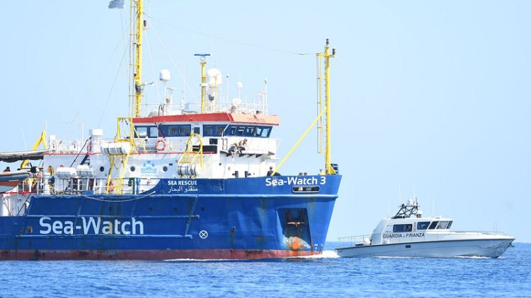EU calls on Italy to find swift solution for migrants aboard rescue boat