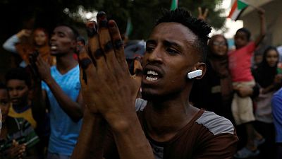 قوات الأمن السودانية تفرق مظاهرة طلابية بالخرطوم