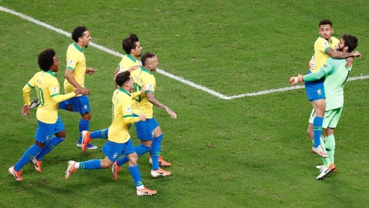 Coppa America, Brasile in semifinale