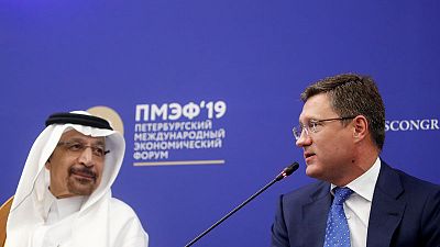وزير الطاقة السعودي يجتمع مع نظيره الروسي لبحث سوق النفط
