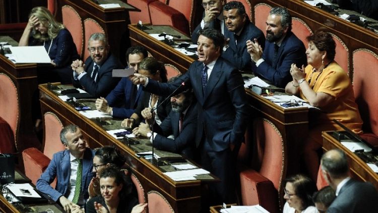 Renzi, separare politica da giudici
