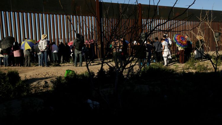 Trump appeals U.S. judge's border wall funding ruling