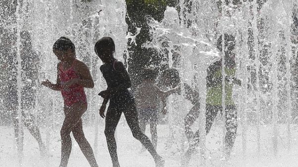 Firenze, allerta rossa caldo fino al 3/7 Firenze, allerta rossa caldo fino al 3/7