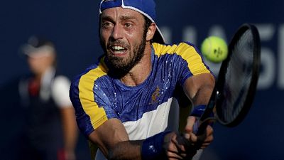 Wimbledon: Lorenzi esce con Medvedev Wimbledon: Lorenzi esce con Medvedev