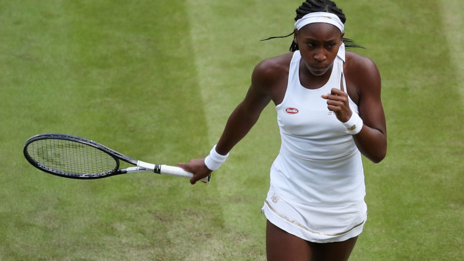 School girl Gauff turfs idol Venus out of Wimbledon