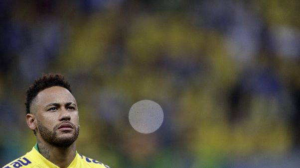 Neymar, prosegue indagine accusa stupro Neymar, prosegue indagine accusa stupro