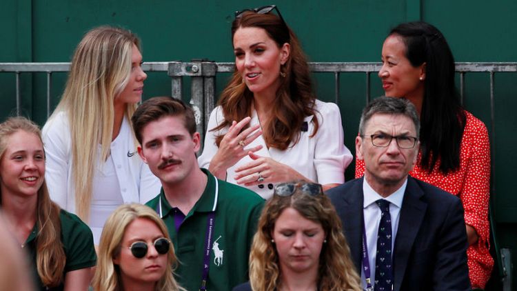 Duchess Kate skips Royal Box for outside court