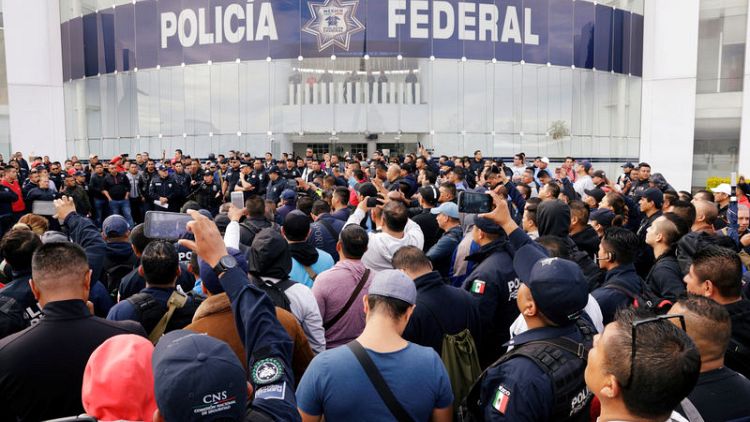 Mexican police protest against joining new national guard