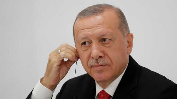 صحيفة: أردوغان يقول رفض أمريكا تسليم تركيا مقاتلات إف-35بمثابة "سرقة" صحيفة: أردوغان يقول رفض أمريكا تسليم تركيا مقاتلات إف-35بمثابة "سرقة"