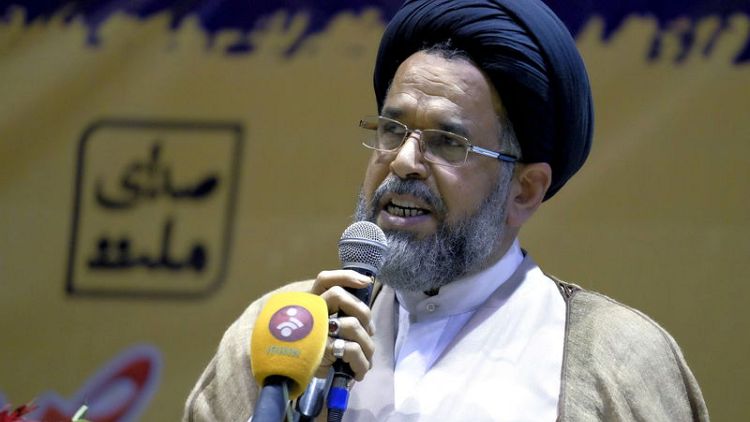 وزير إيراني: إجراء محادثات مع أمريكا مرهون برفع العقوبات وموافقة خامنئي