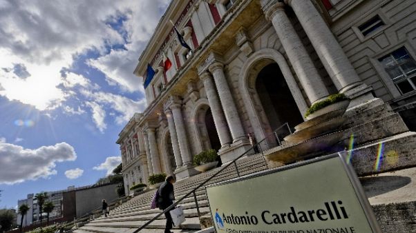 Aggredito da richiedente asilo, muore Aggredito da richiedente asilo, muore
