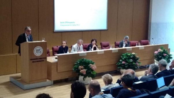 Università tra innovazione e umanesimo Università tra innovazione e umanesimo