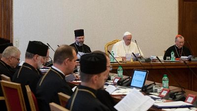 Papa, prego per Ucraina ferita da guerra Papa, prego per Ucraina ferita da guerra