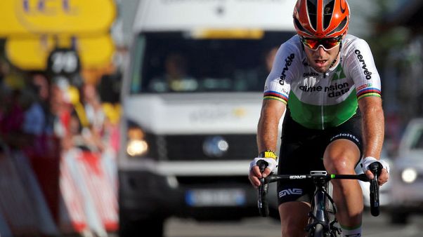 Cycling: Cavendish axe from Tour causes team rift Cycling: Cavendish axe from Tour causes team rift