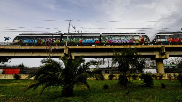 SoS bomba metrò, era valigia dimenticata SoS bomba metrò, era valigia dimenticata