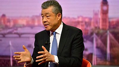 سفير الصين لدى بريطانيا يعبر عن أسفه إزاء "عقلية الحرب الباردة"