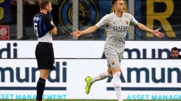 El Shaarawy in Cina "Tifosi Roma grazie" El Shaarawy in Cina "Tifosi Roma grazie"