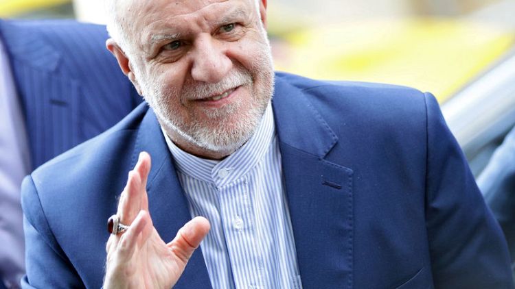 تلفزيون: وزير النفط الإيراني يقول إنه متفائل بتحسن صادرات بلاده النفطية