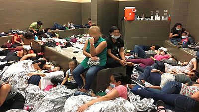 باشليه: معاملة المهاجرين واللاجئين في أمريكا روعتني