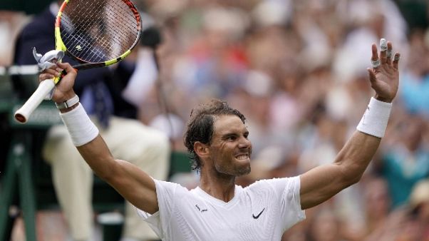 Wimbledon: Nadal promosso ai quarti Wimbledon: Nadal promosso ai quarti