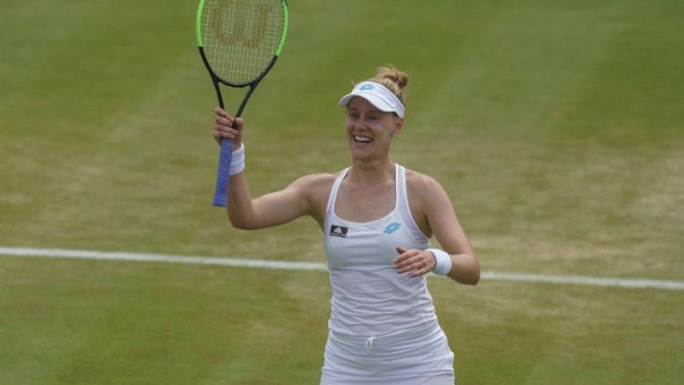 Wedding bells sound sweet to Riske as she prepares to face Williams in quarters