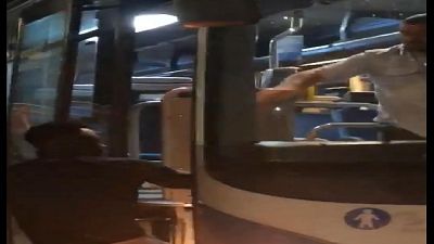 Autista bus picchia immigrato: pm indaga Autista bus picchia immigrato: pm indaga