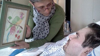 Papa: prego per malati lasciati morire Papa: prego per malati lasciati morire