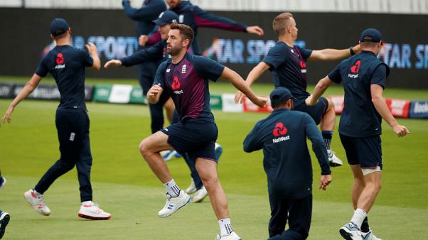 England wait on pitch before naming bowling attack England wait on pitch before naming bowling attack