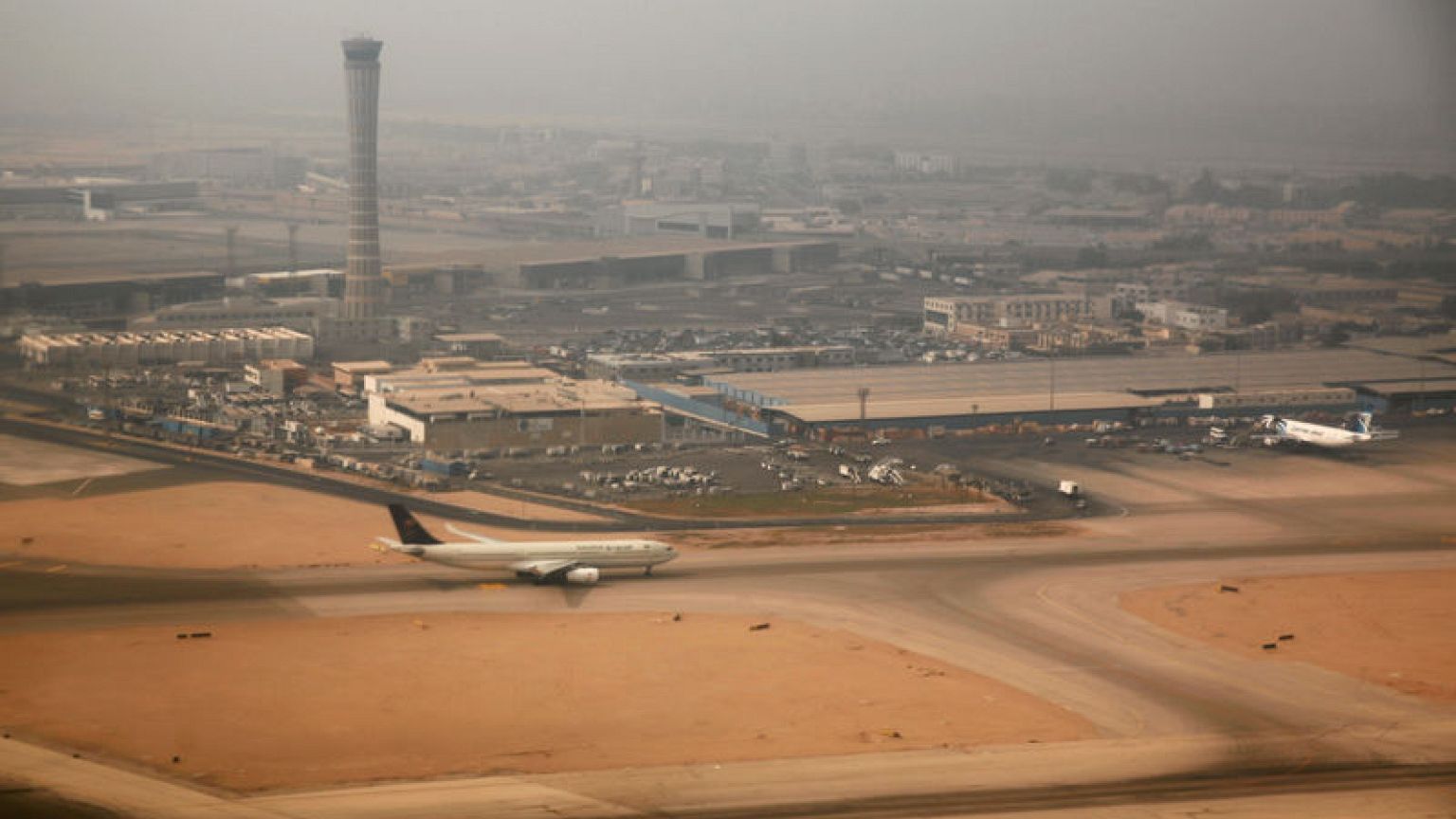 Egypt opens new international airport for trial period