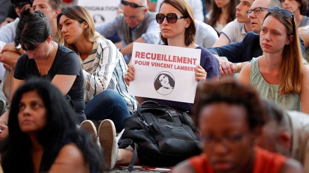 French quadriplegic at centre of life support battle dies French quadriplegic at centre of life support battle dies