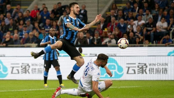Inter: problema muscolare per Politano Inter: problema muscolare per Politano