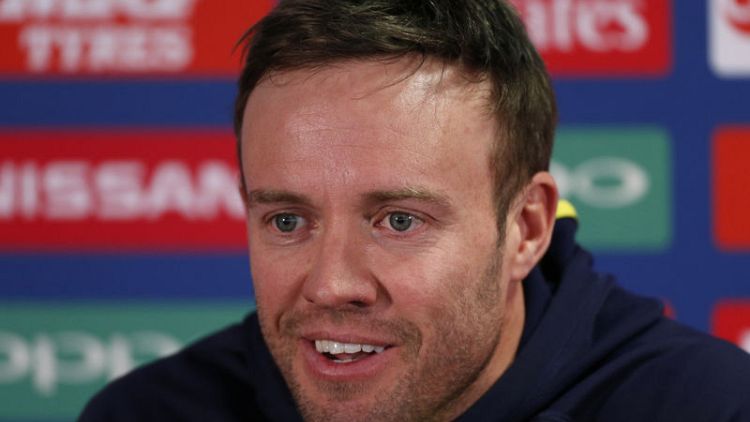De Villiers defends offer to play for South Africa at World Cup