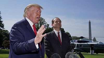 Crackdown on immigrant families to start Sunday, Trump says Crackdown on immigrant families to start Sunday, Trump says
