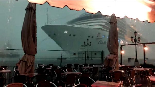 Nave sbanda a Venezia: CP aggiorna norme Nave sbanda a Venezia: CP aggiorna norme