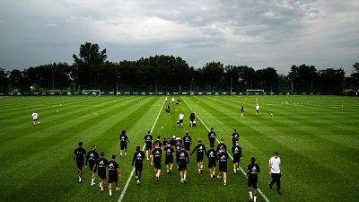 Zidane lascia il ritiro del Real Madrid Zidane lascia il ritiro del Real Madrid