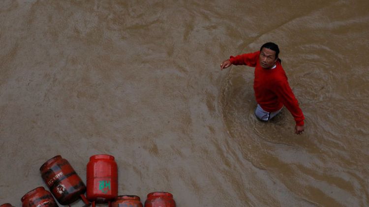 ارتفاع عدد ضحايا الأمطار الموسمية في نيبال إلى 30